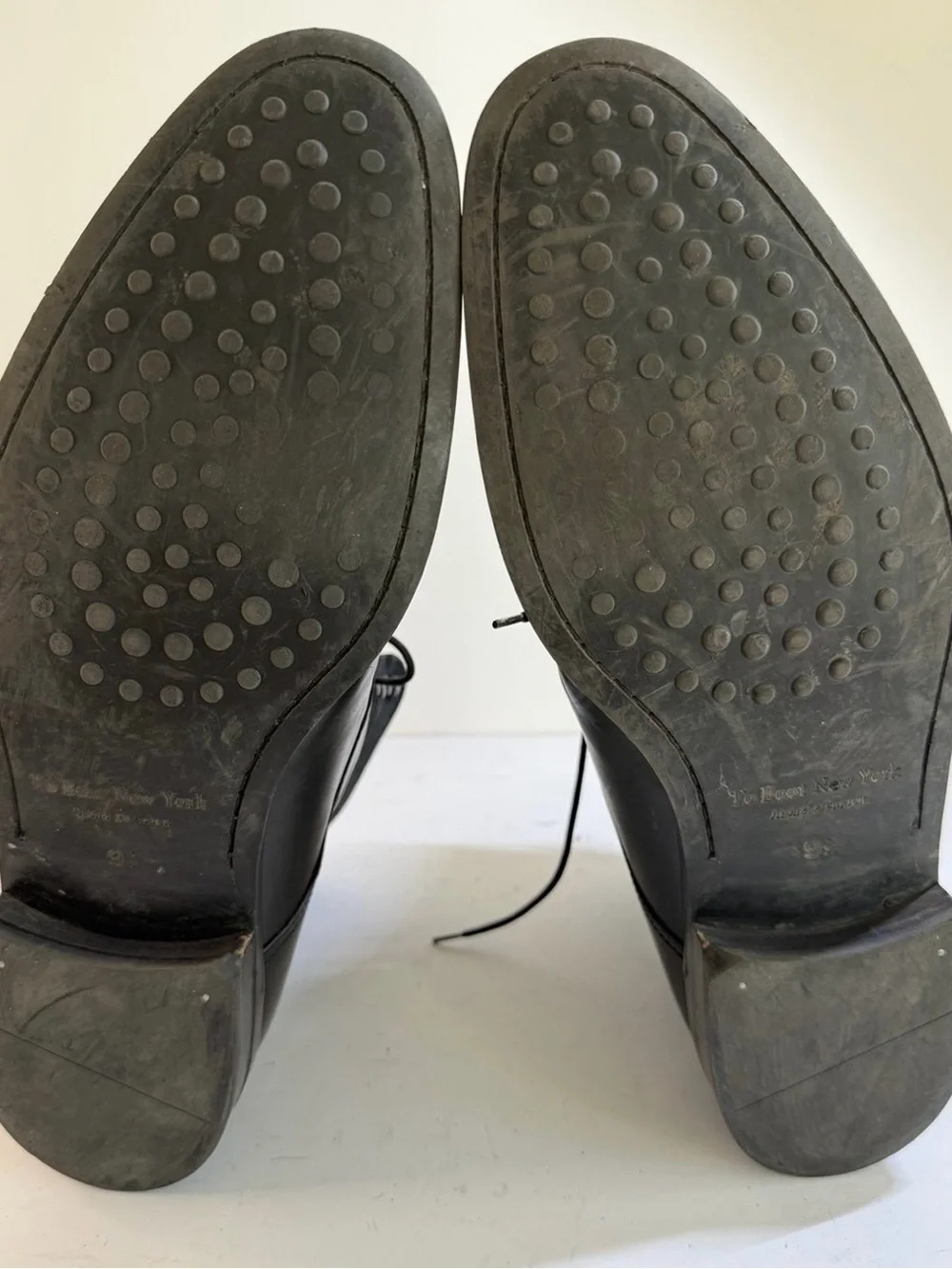 To Boot New York Black Leather & Suede Lace-Up Boots ~ 9.5D ~EUC